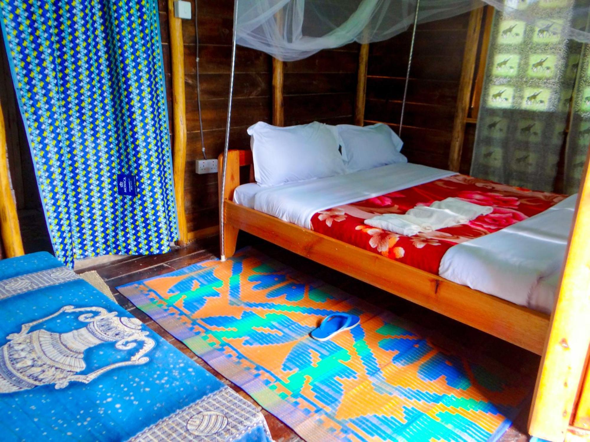 Mutanda Eco Community Center Hotell Kisoro Exteriör bild
